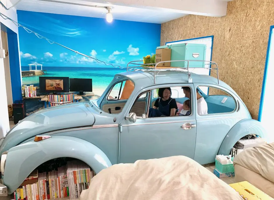 古い団地×スクラップ寸前の車体 みんなが楽しんでつくった 究極のリユース空間